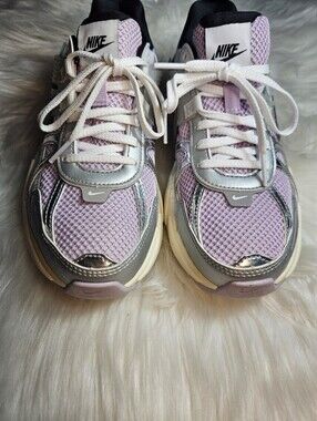Nike Women's Lavender Mesh Running Sneakers